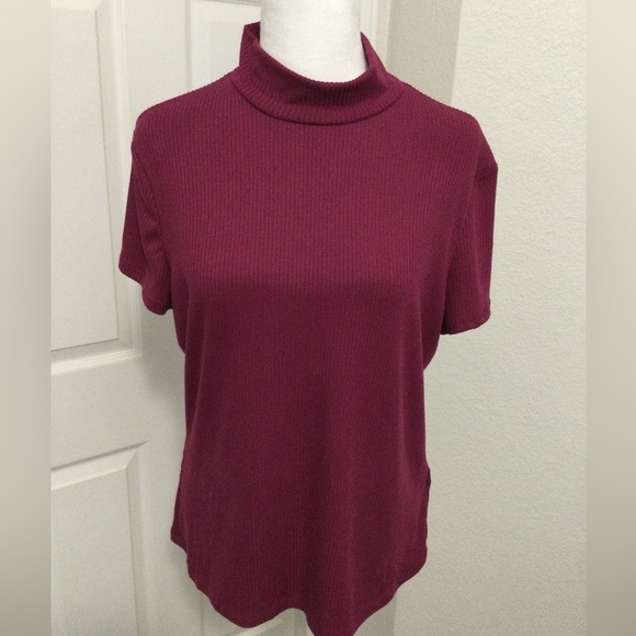 Express Tops - Express Ribbed Mock Neck Short Sleeve Tee Magenta Size L